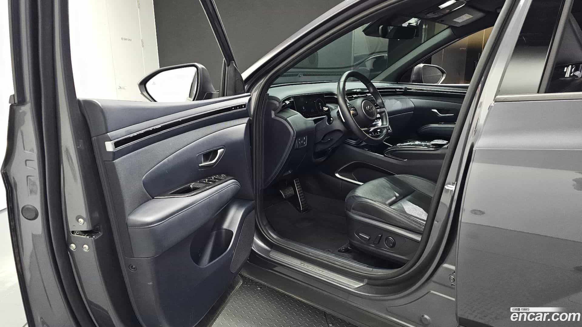 Tucson Hyundai 2021.1-INNER-010