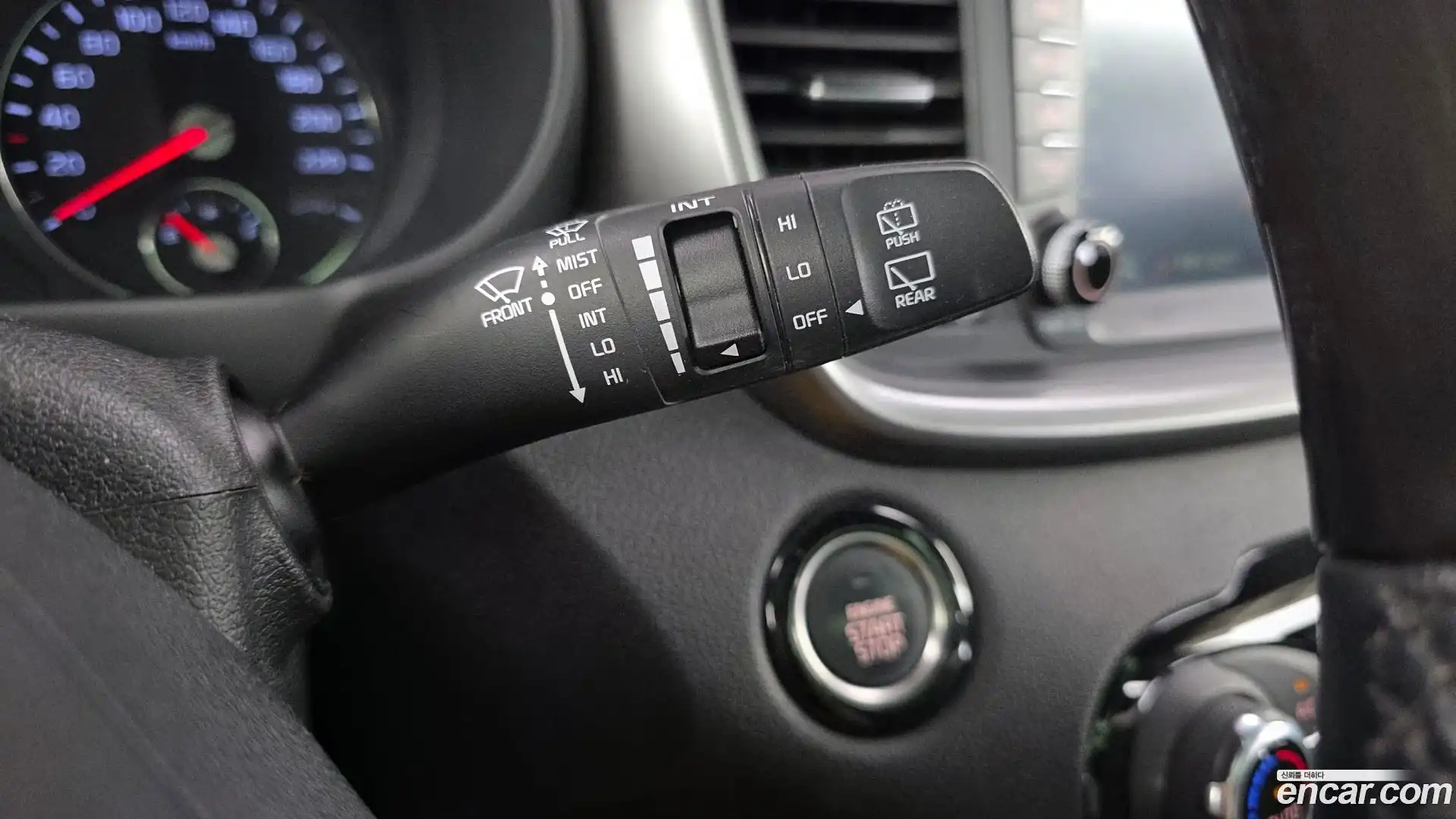 Sorento Kia 2016.2-OPTION-041