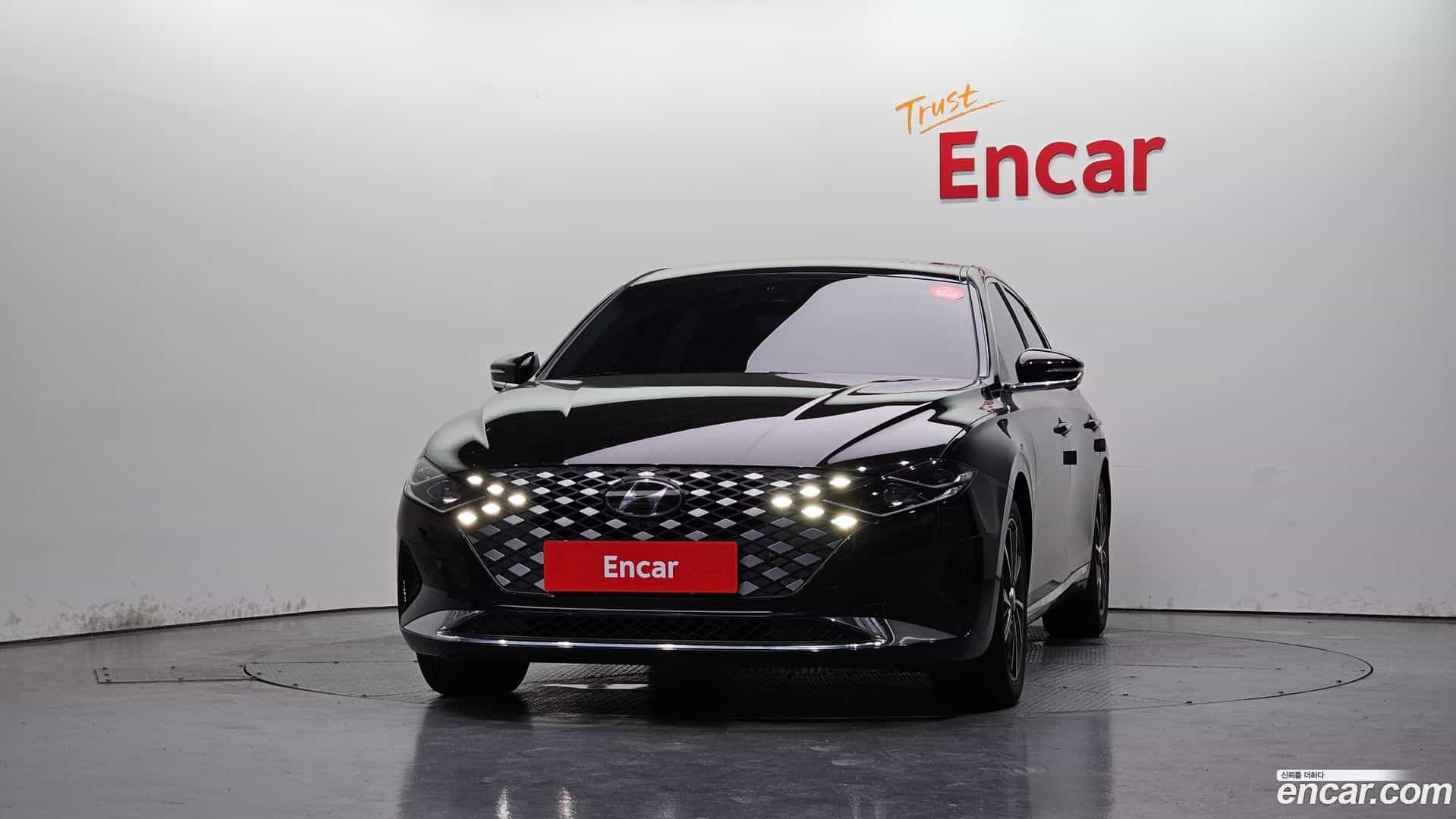 Grandeur Hyundai 2022.3-OUTER-003