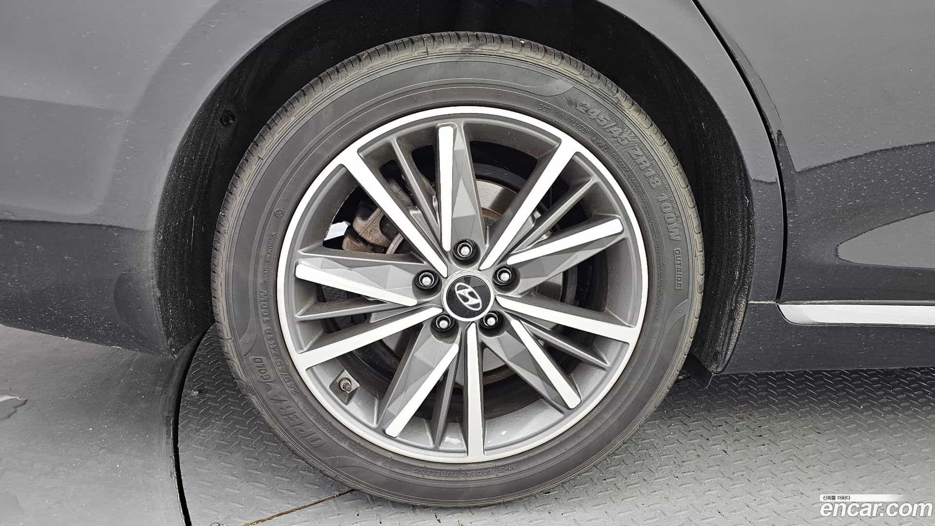 Grandeur Hyundai 2022.3-OUTER-005