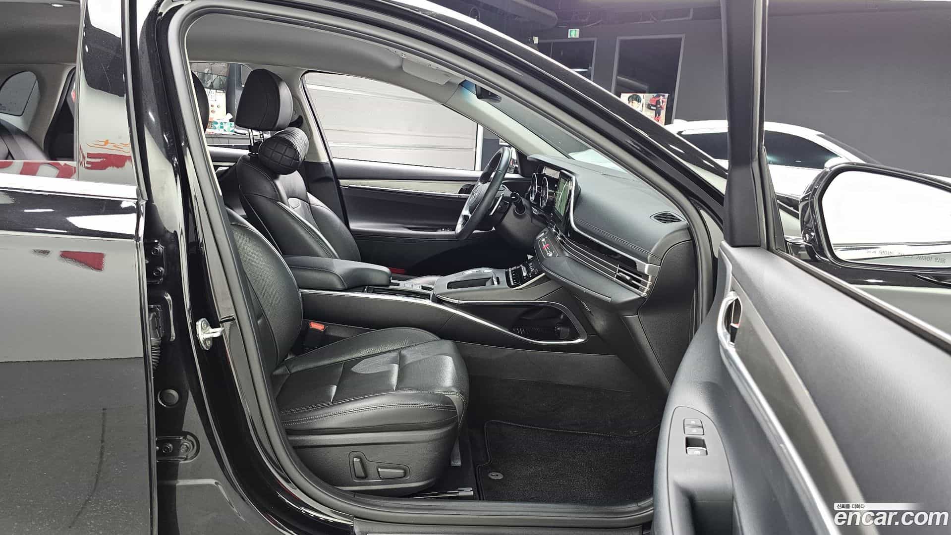 Grandeur Hyundai 2022.3-OPTION-015