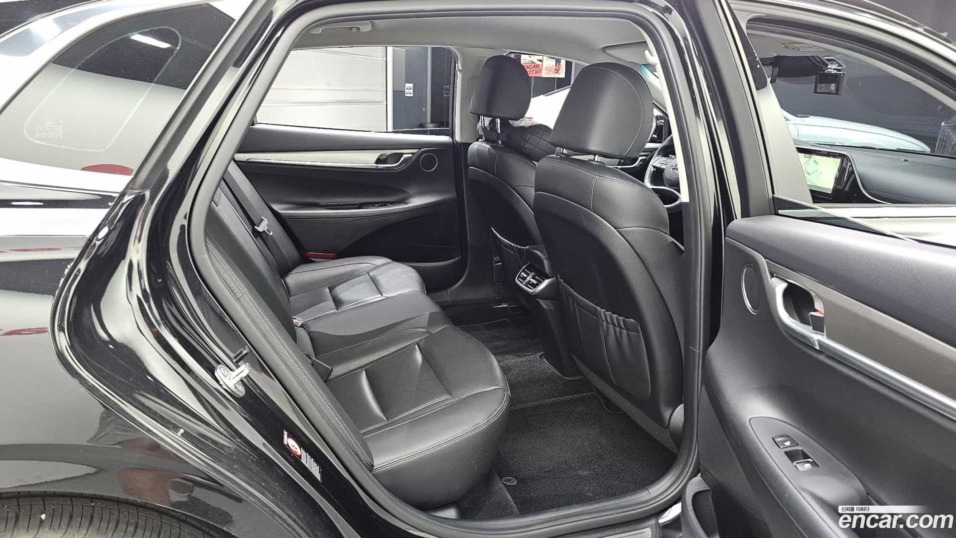 Grandeur Hyundai 2022.3-OPTION-016