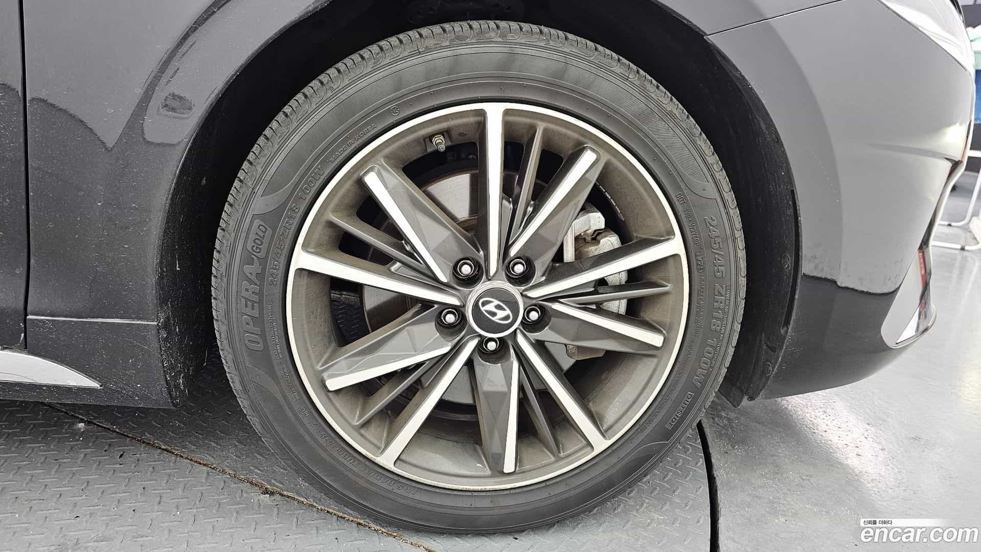 Grandeur Hyundai 2022.3-OUTER-031