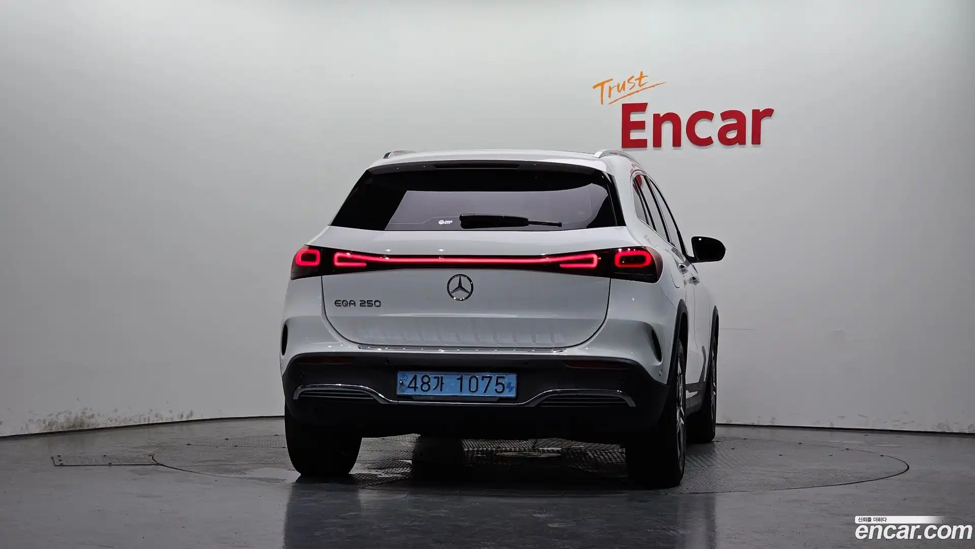 EQA Mercedes-Benz 2021.11-OUTER-004