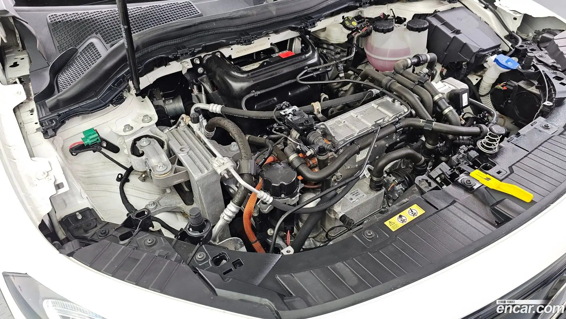 EQA Mercedes-Benz 2021.11-OUTER-006