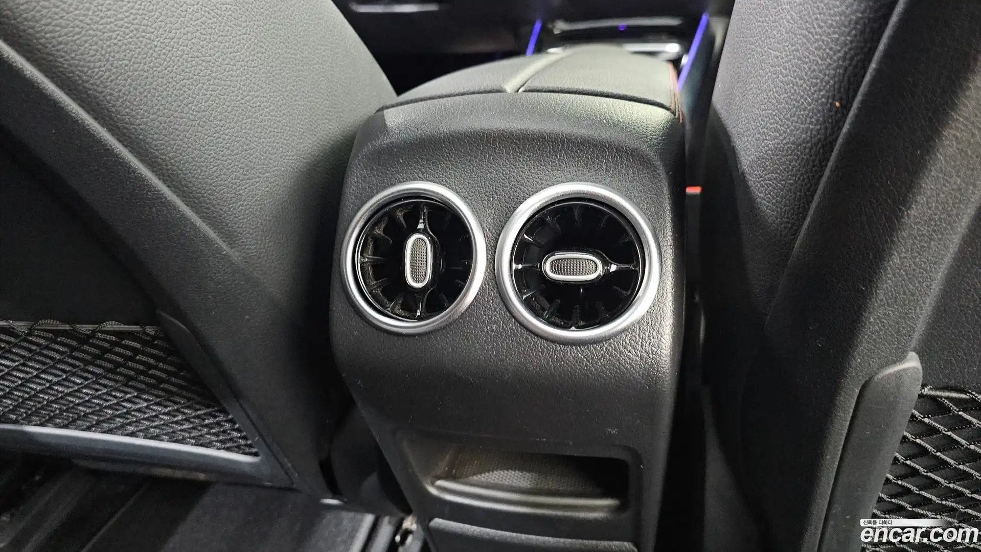 EQA Mercedes-Benz 2021.11-OPTION-043