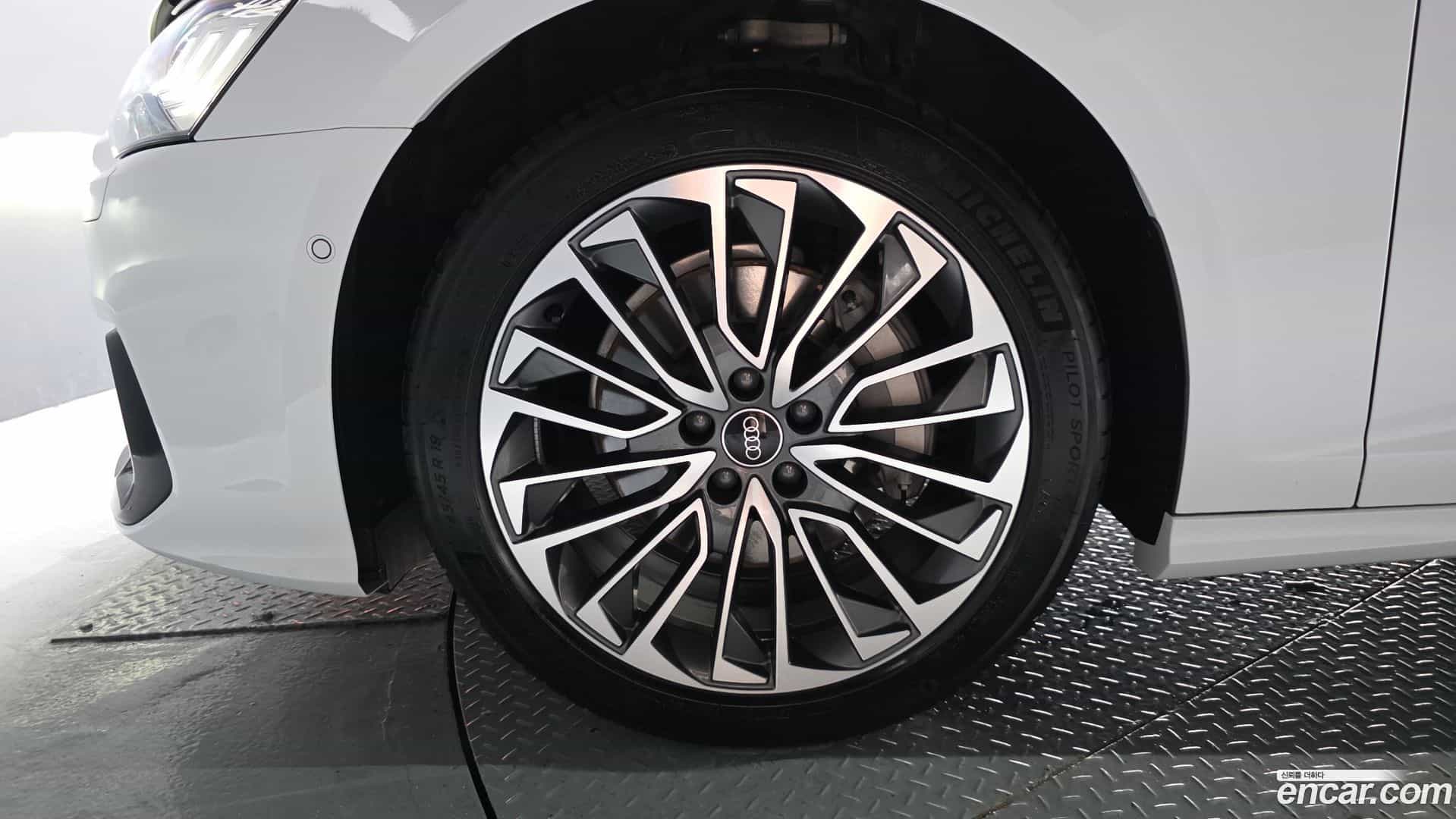 A6 Audi 2025.2-OUTER-005