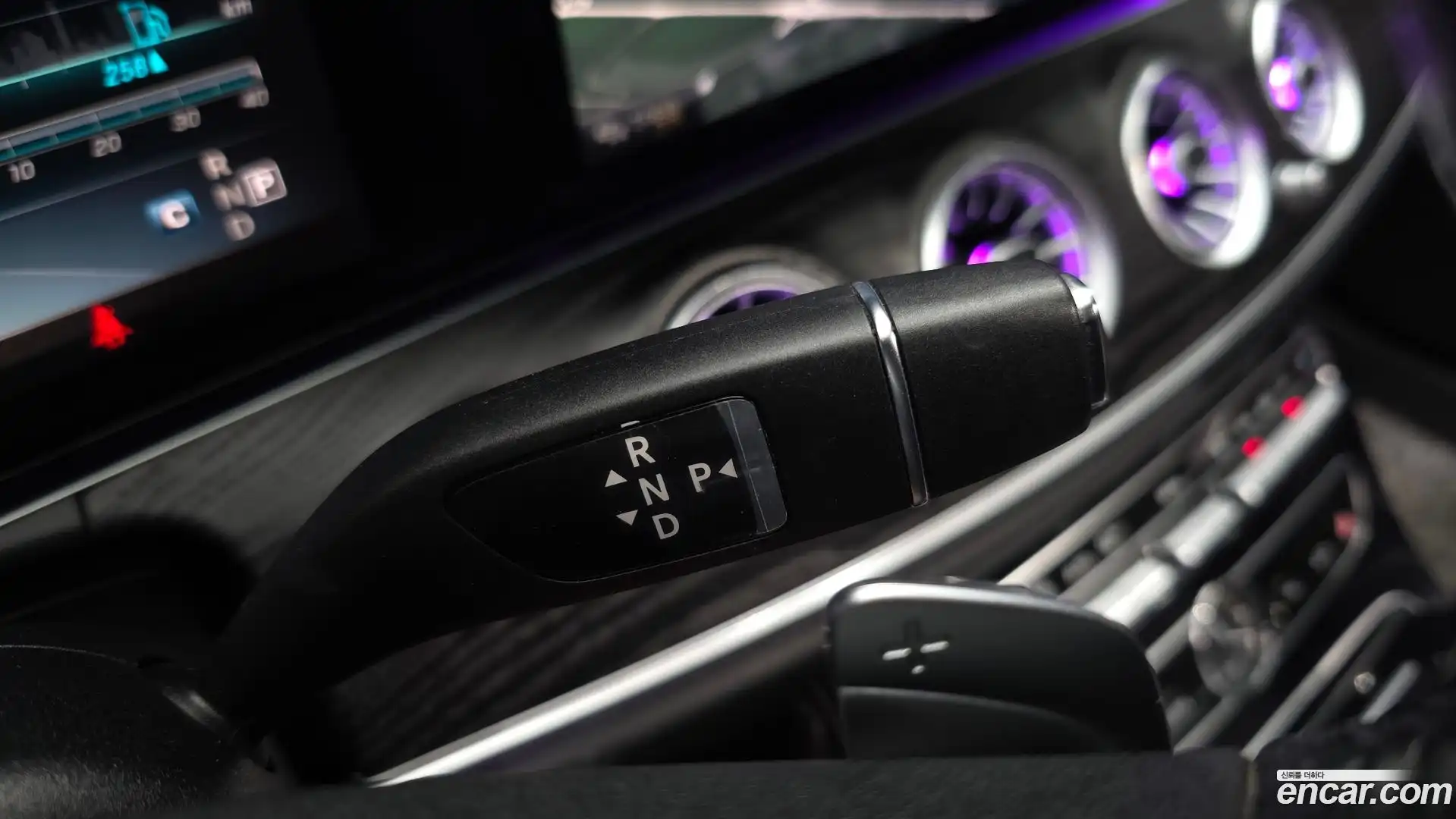 E-Class Mercedes-Benz 2016.9-INNER-009