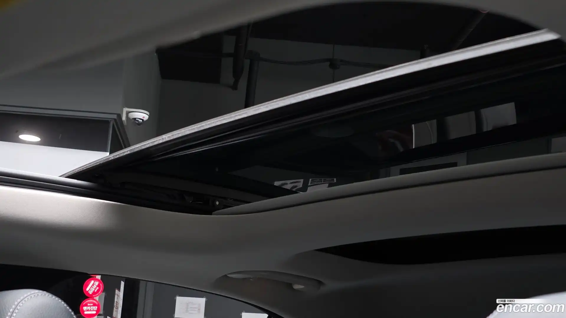 E-Class Mercedes-Benz 2016.9-OPTION-023