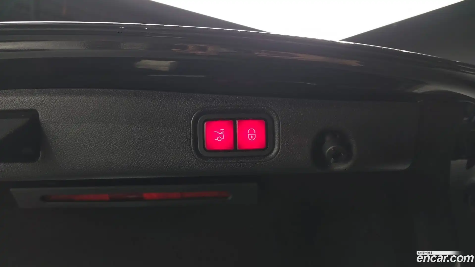 E-Class Mercedes-Benz 2016.9-OPTION-024