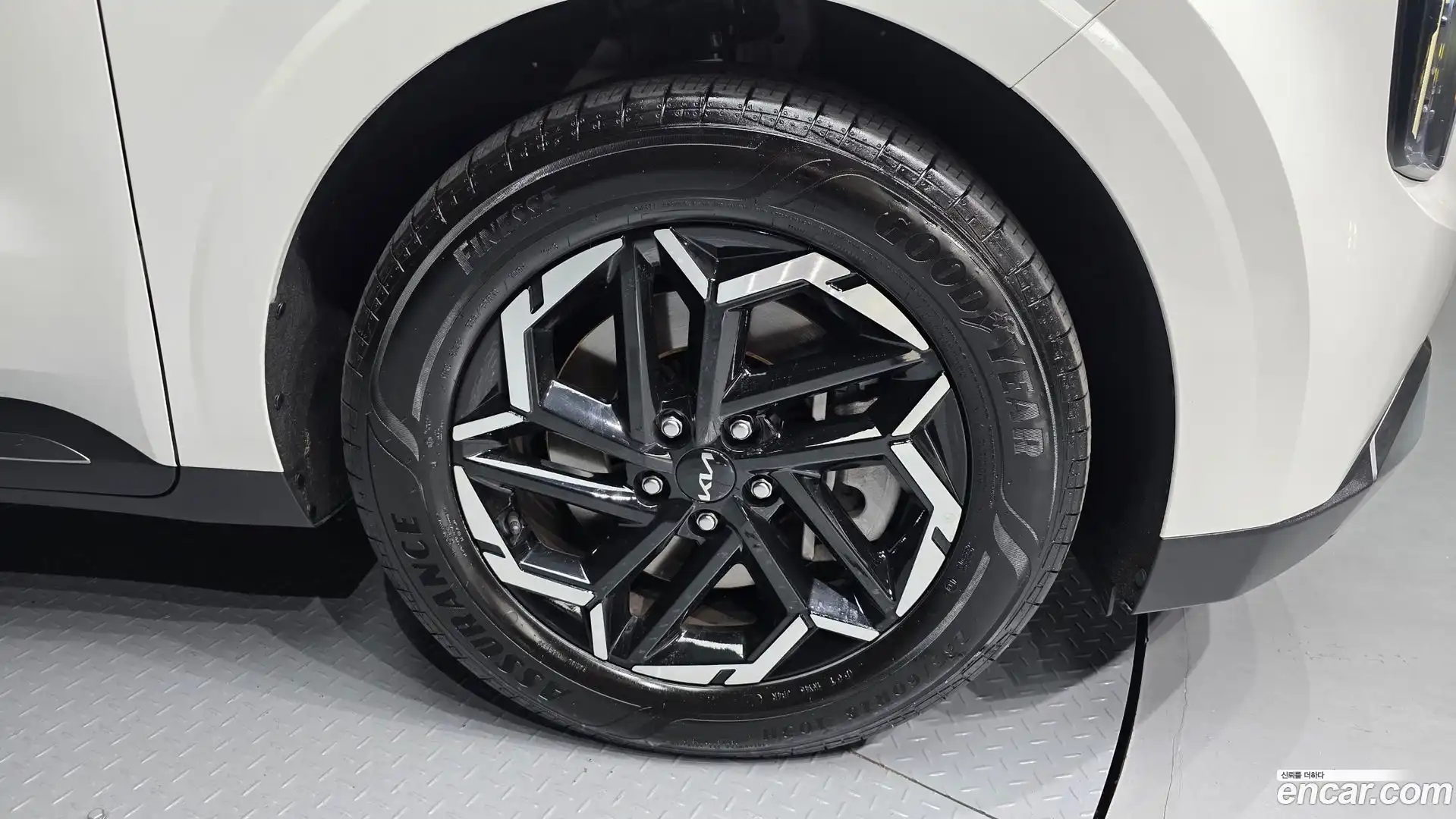 Canival Kia 2023.10-OUTER-005