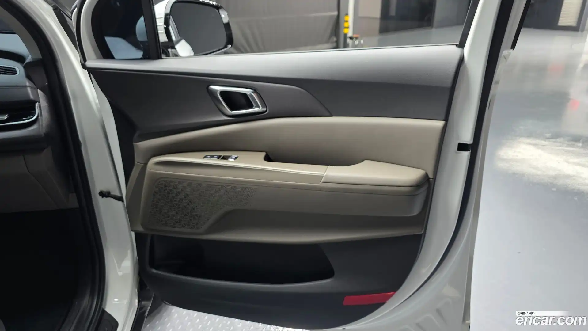Canival Kia 2023.10-INNER-035