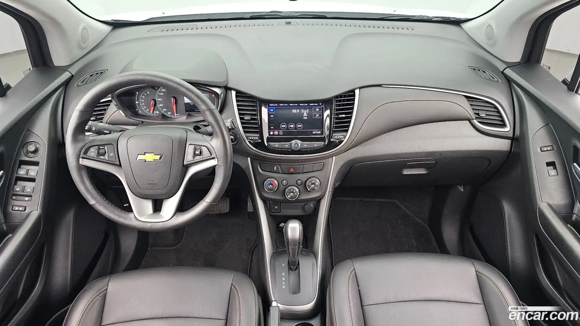 Trax Chevrolet 2021.1-INNER-007