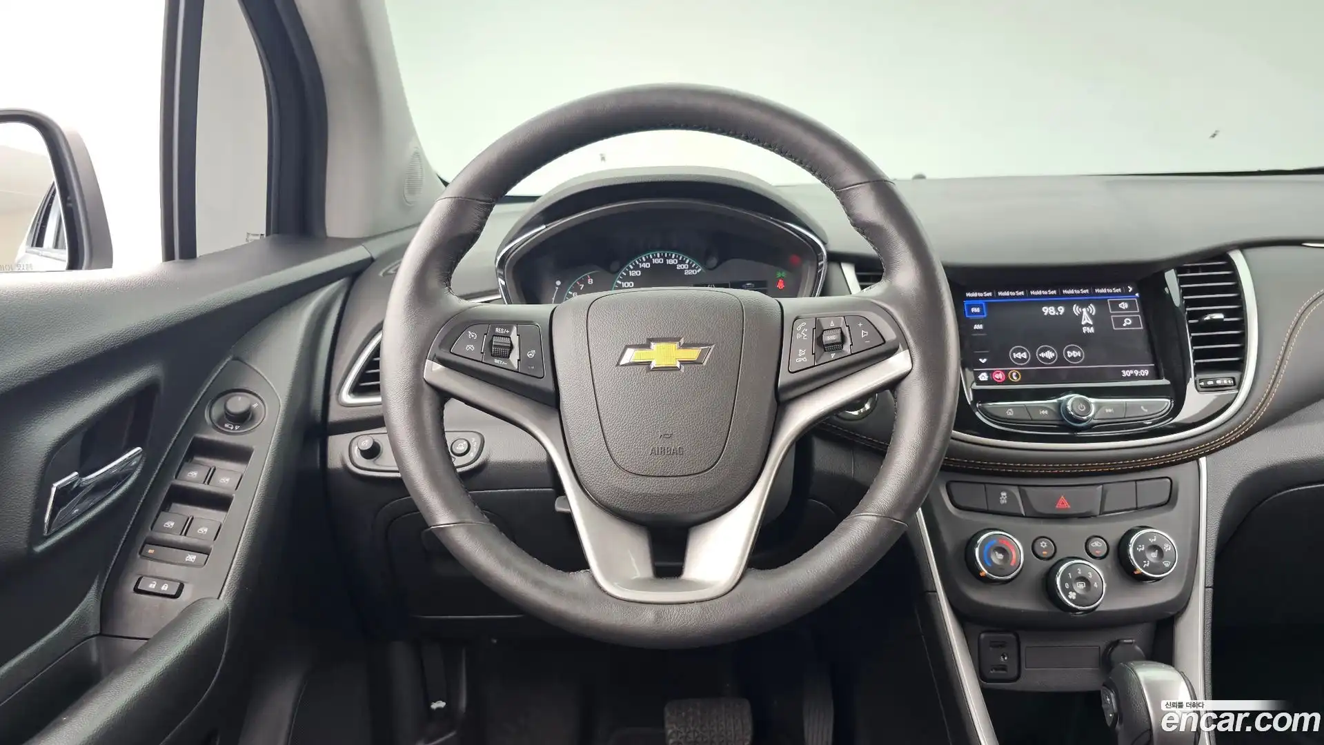 Trax Chevrolet 2021.1-OPTION-016