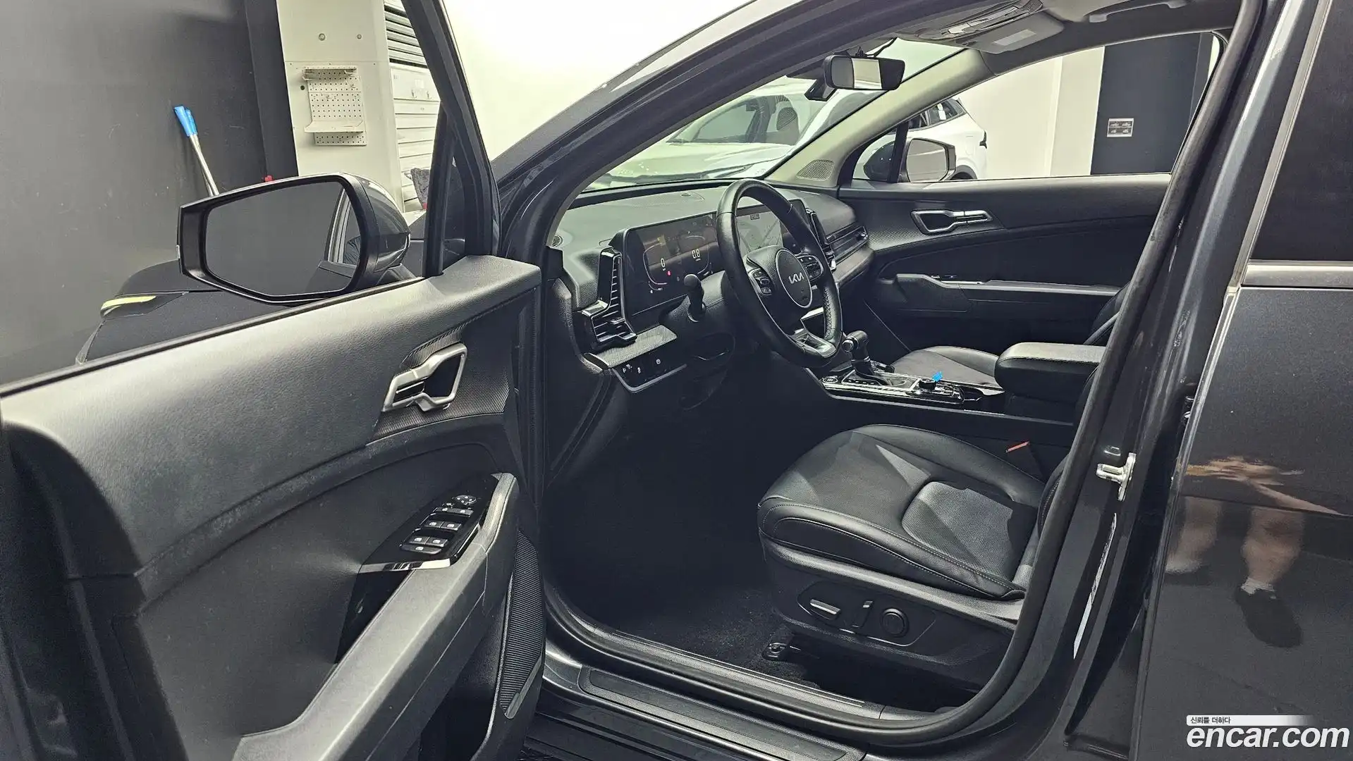 Sportage Kia 2023.8-INNER-010