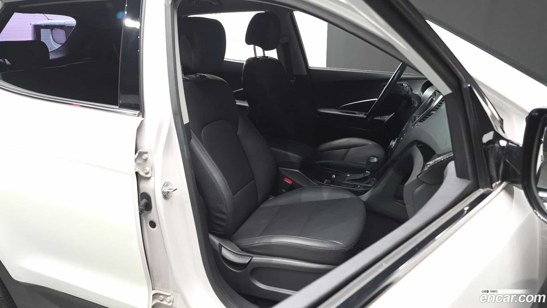 Santafe Hyundai 2014.0-INNER-036