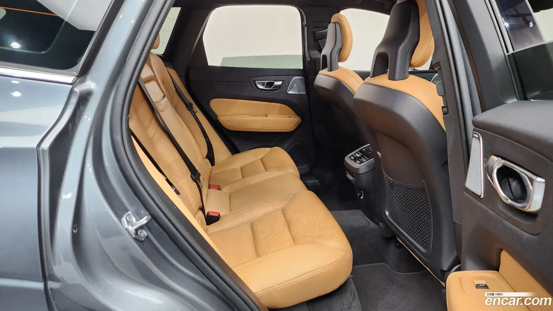 XC60 Volvo 2018.0-OPTION-015