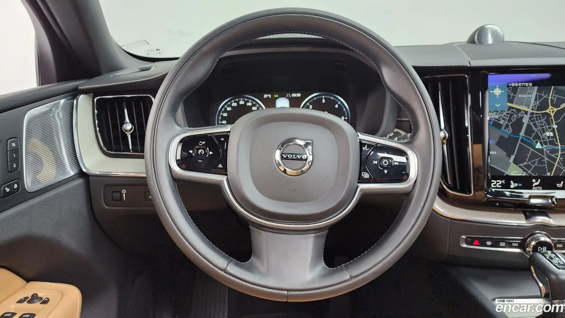XC60 Volvo 2018.0-OPTION-016