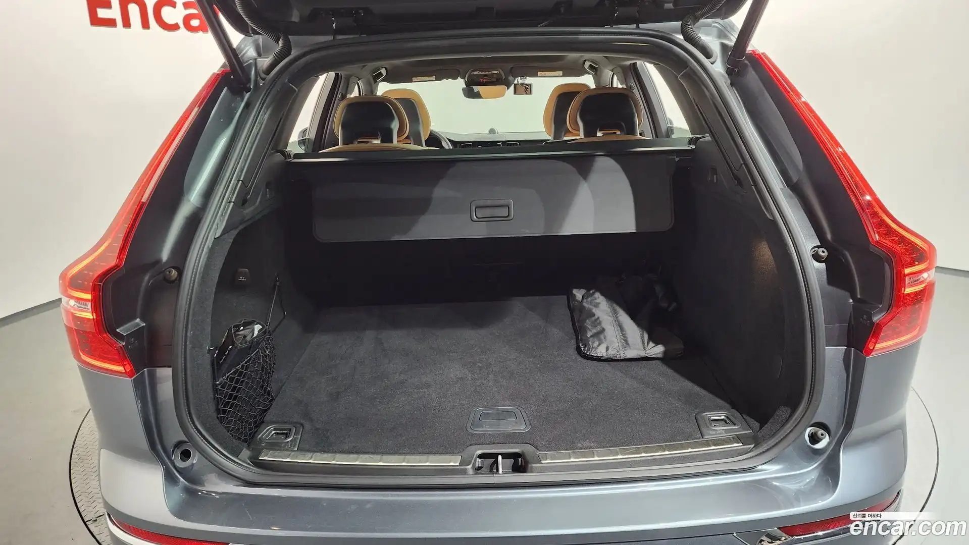 XC60 Volvo 2018.0-OPTION-024