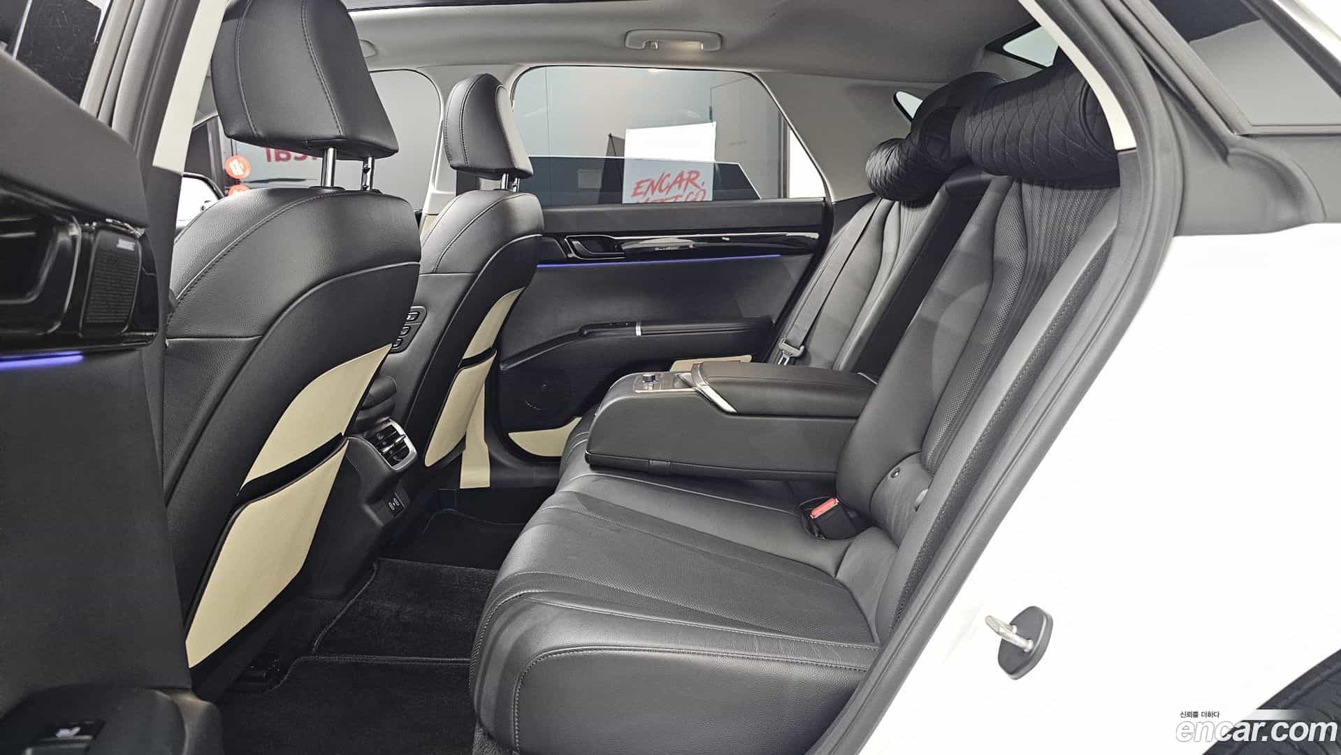 Grandeur Hyundai 2023.6-OPTION-016