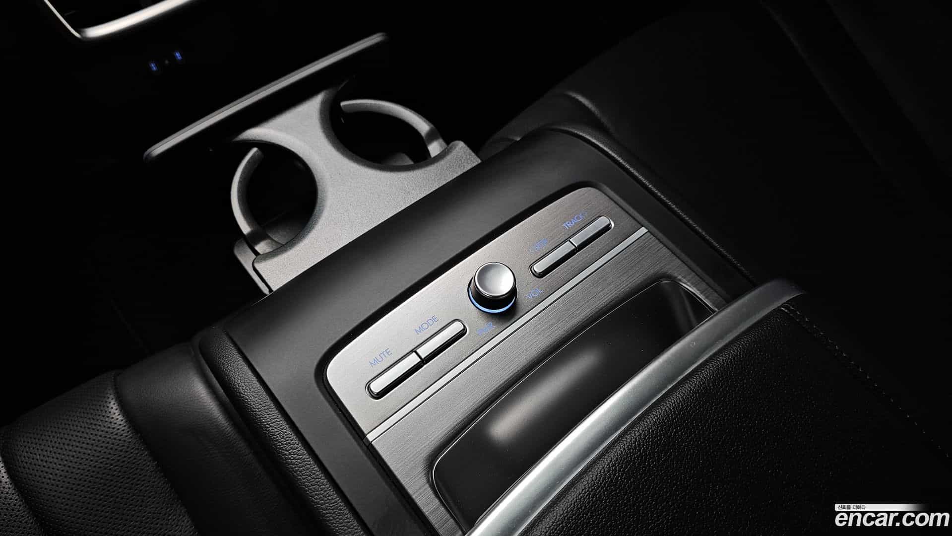 Grandeur Hyundai 2023.6-OPTION-047