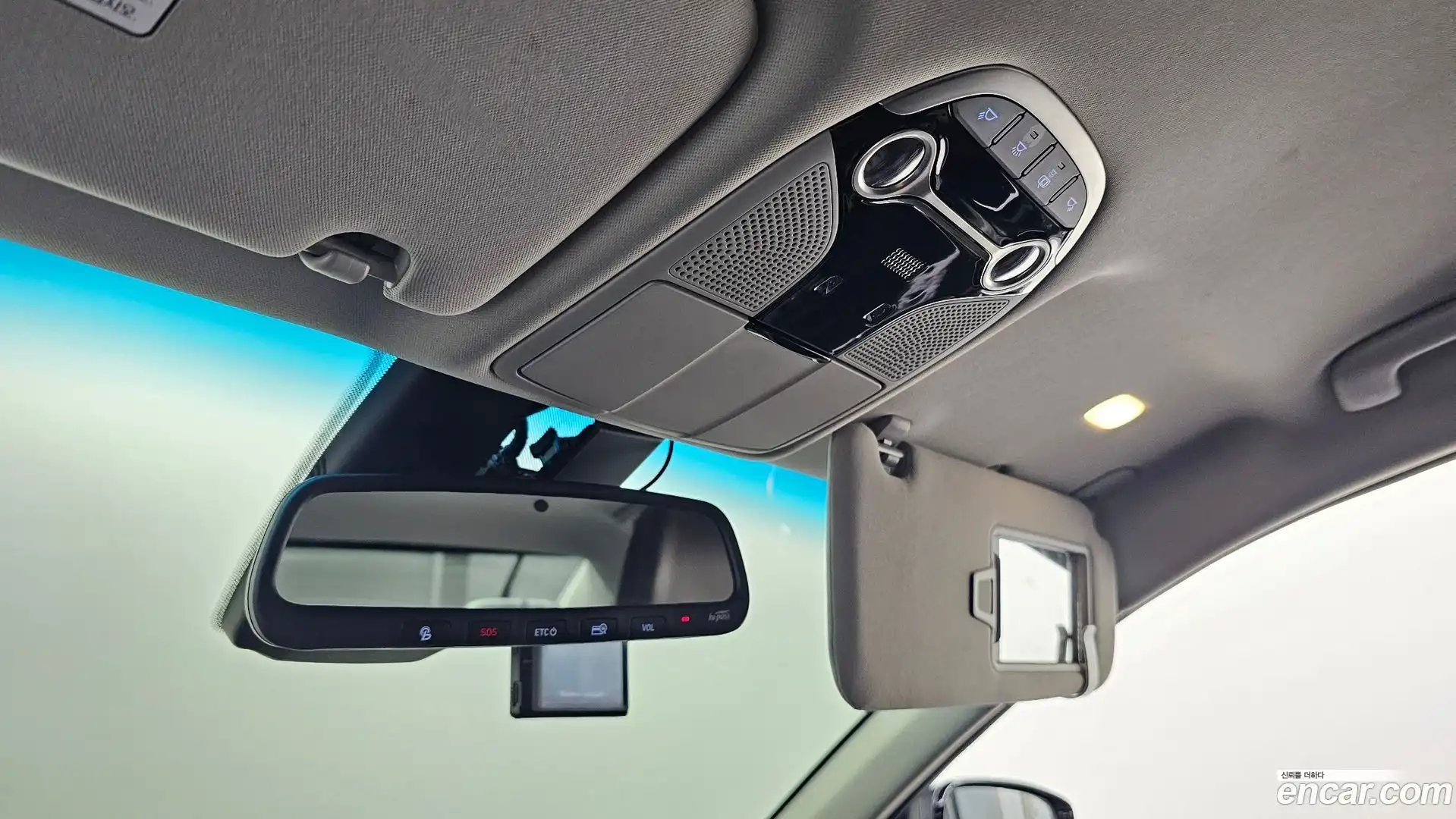 Grandeur Hyundai 2019.4-OPTION-022