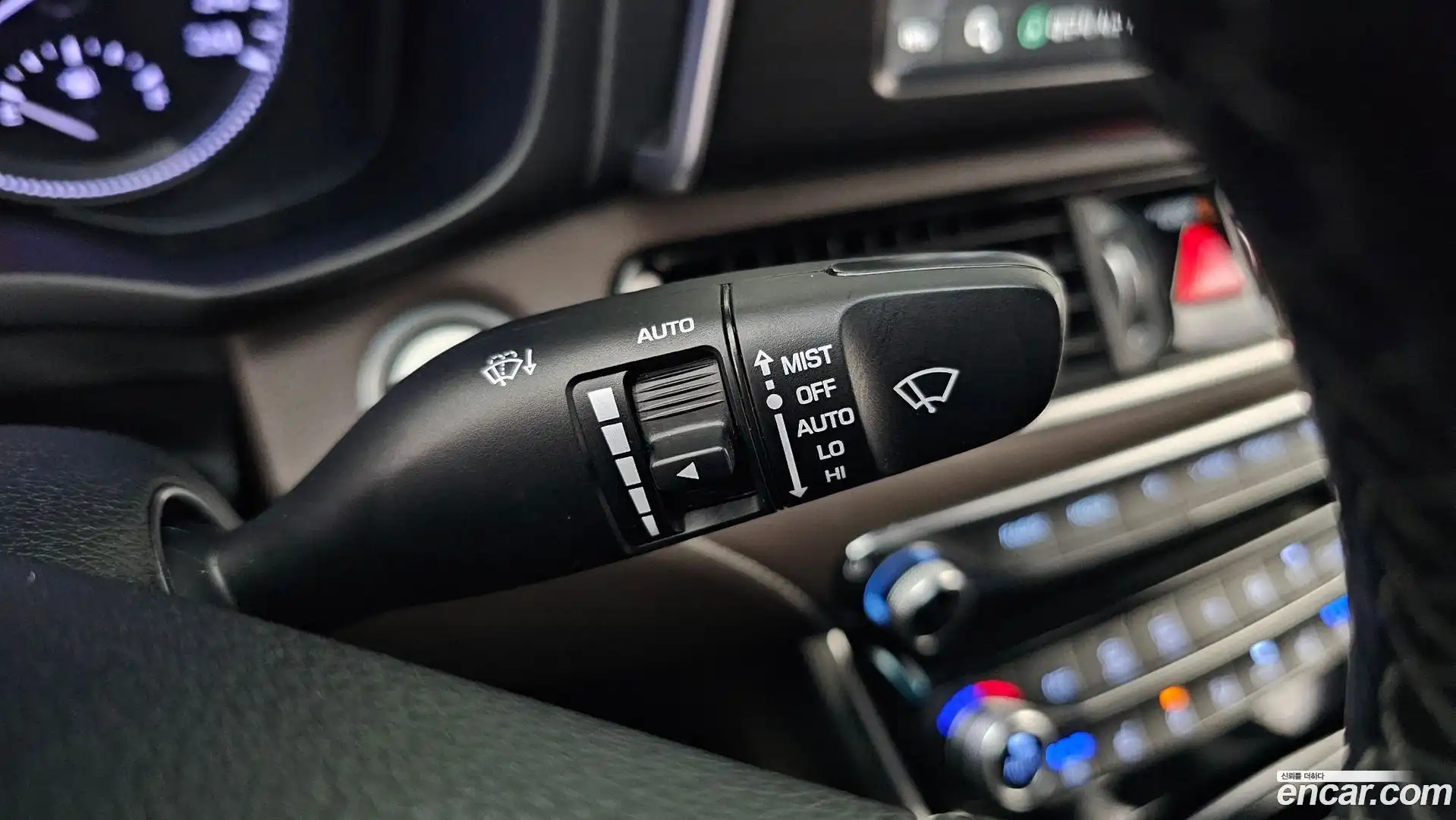 Grandeur Hyundai 2019.4-OPTION-024