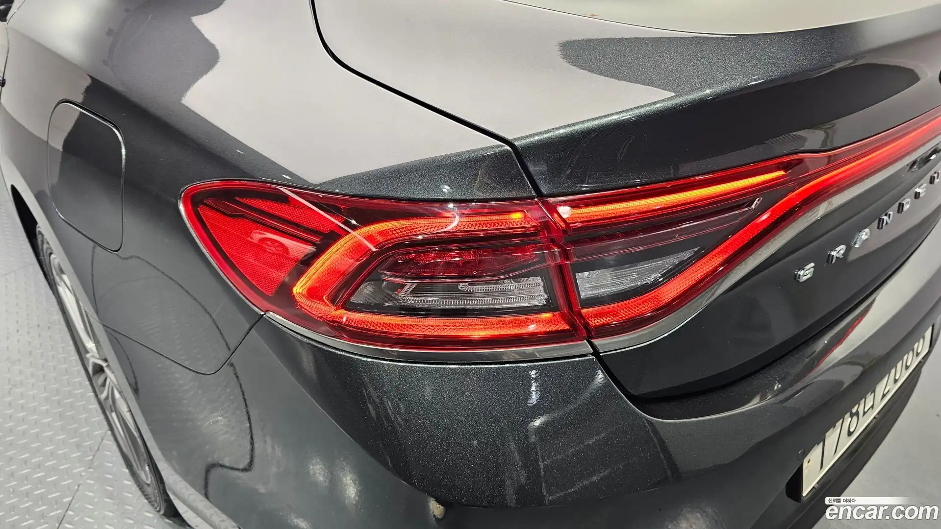 Grandeur Hyundai 2019.4-OUTER-033