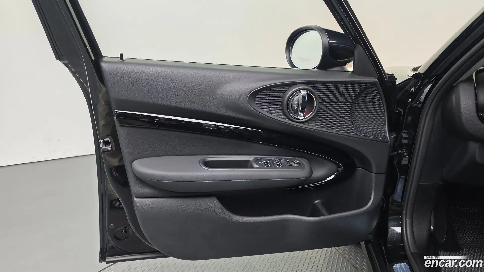 Clubman Mini 2023.6-INNER-034