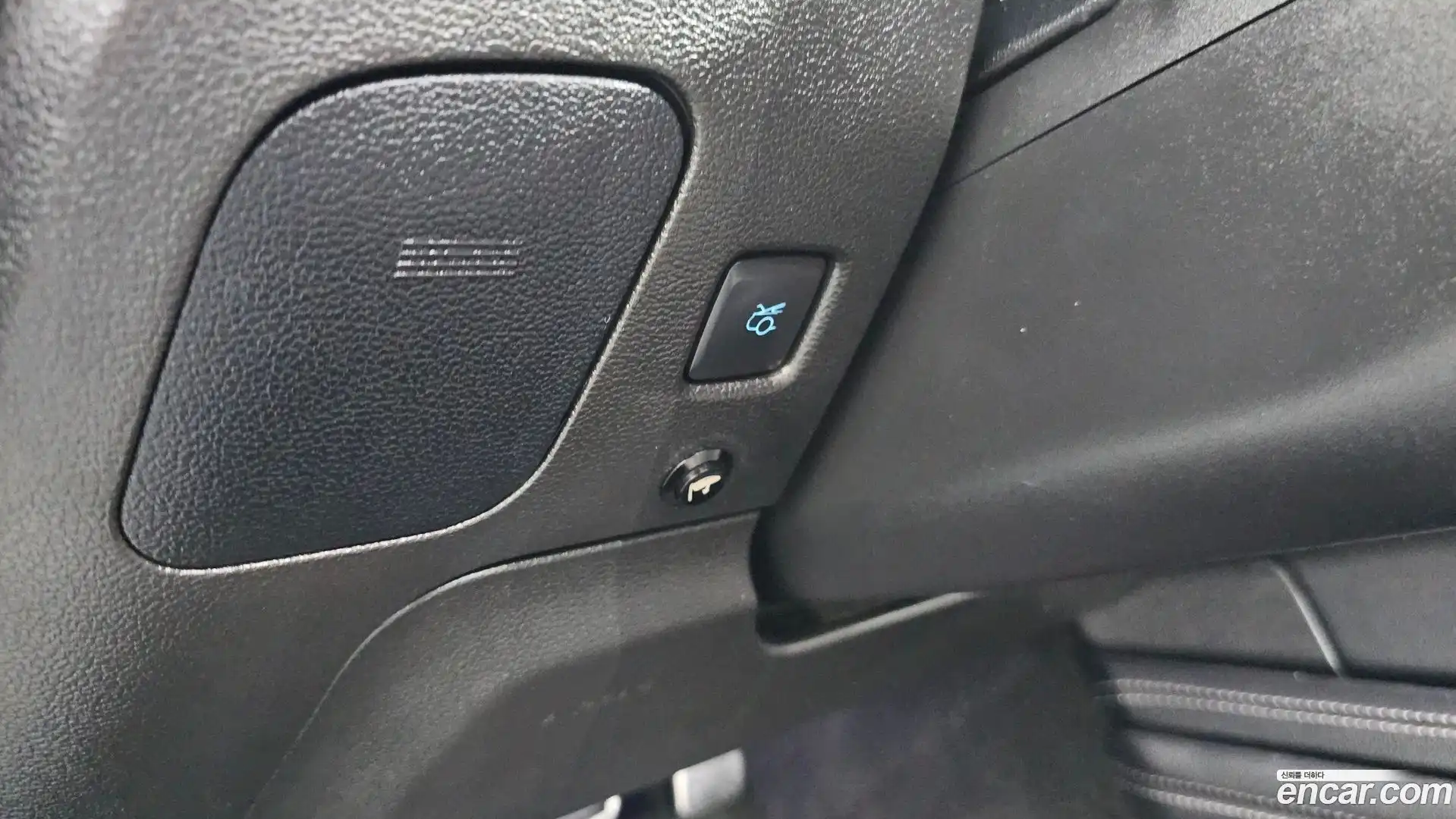 Mustang Ford 2021.11-OPTION-022