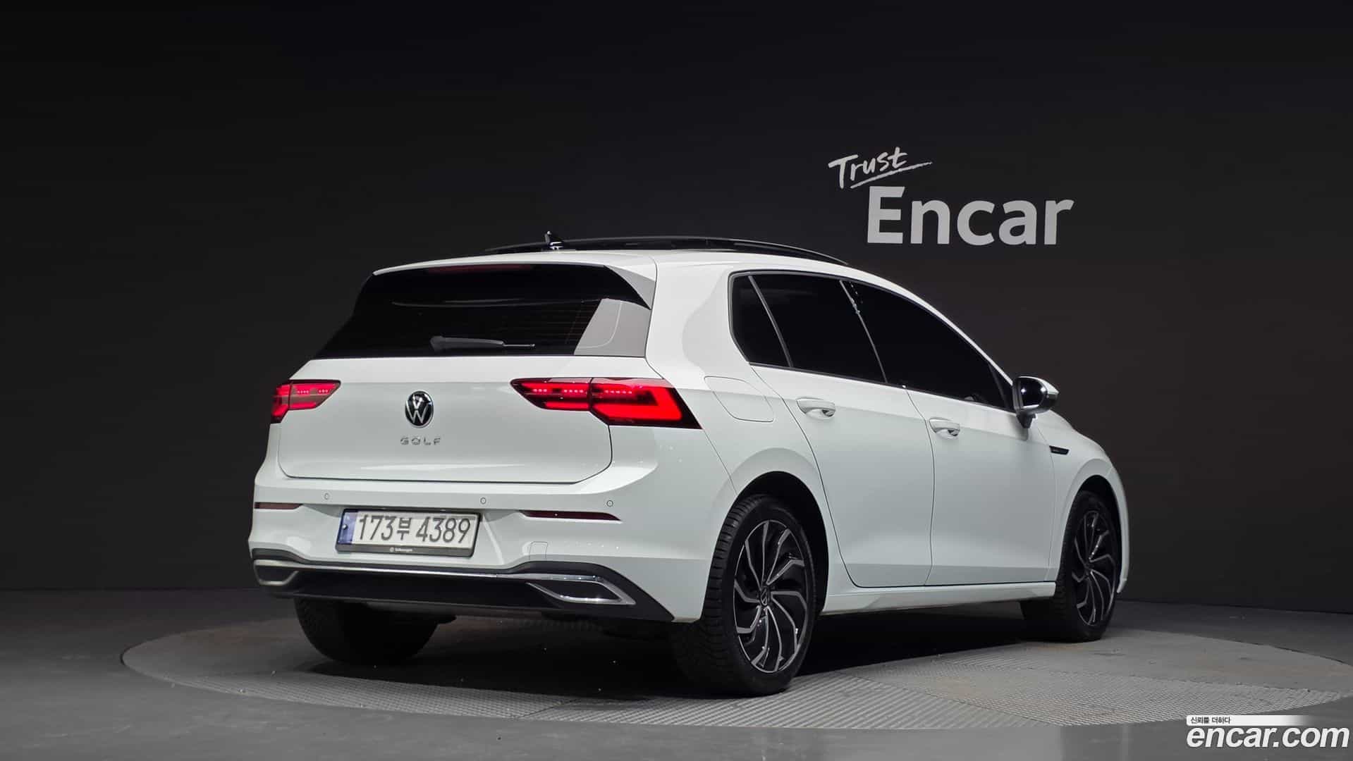 Golf Volkswagen 2023.4-OUTER-002