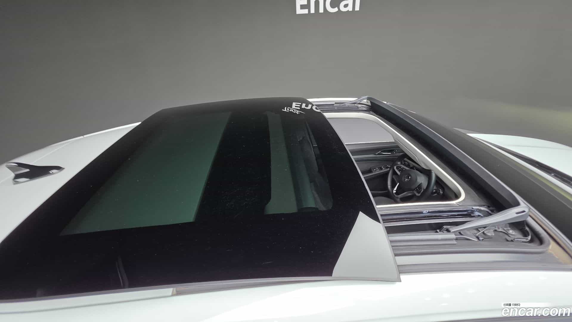 Golf Volkswagen 2023.4-OPTION-016
