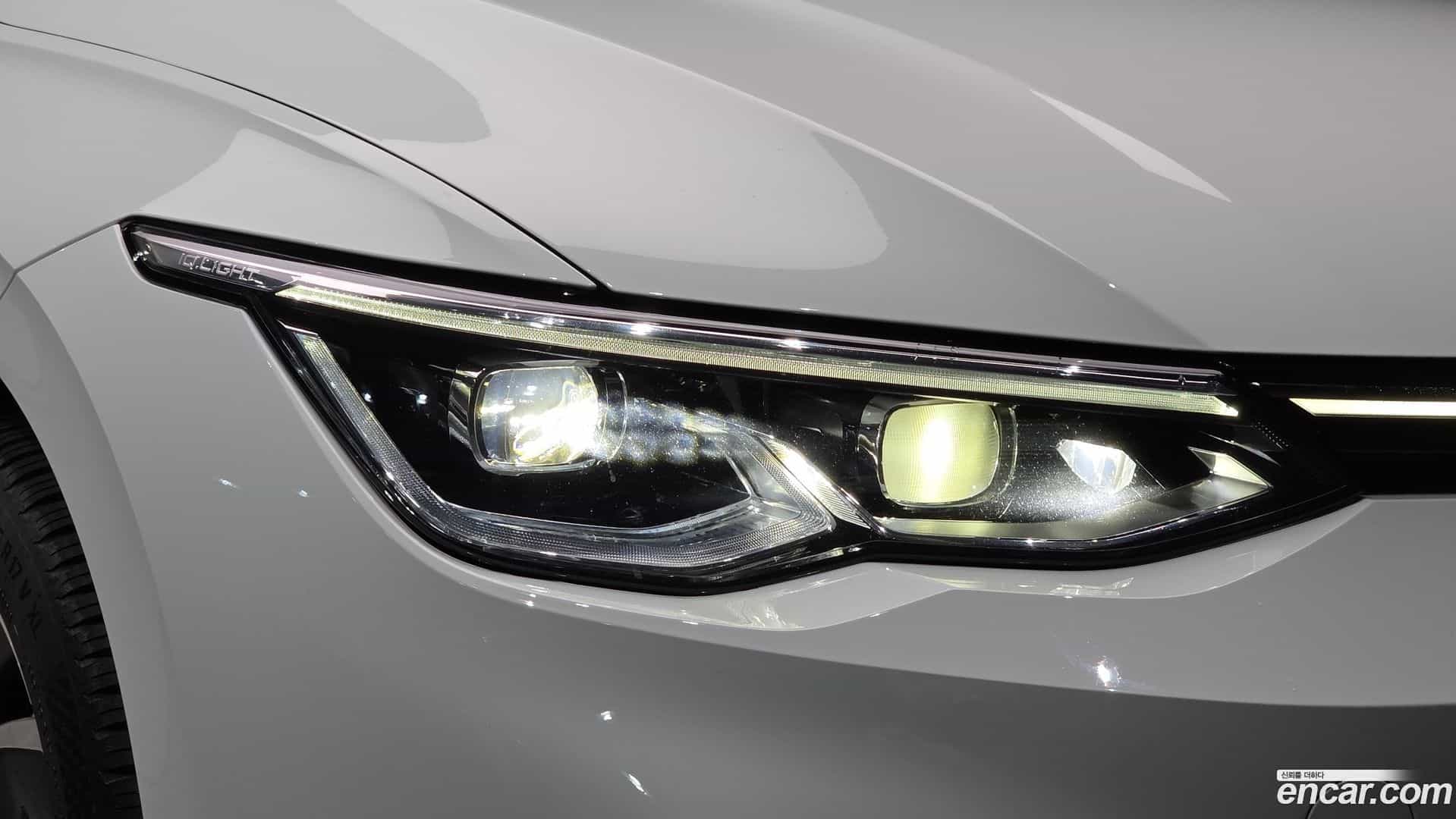 Golf Volkswagen 2023.4-OUTER-032