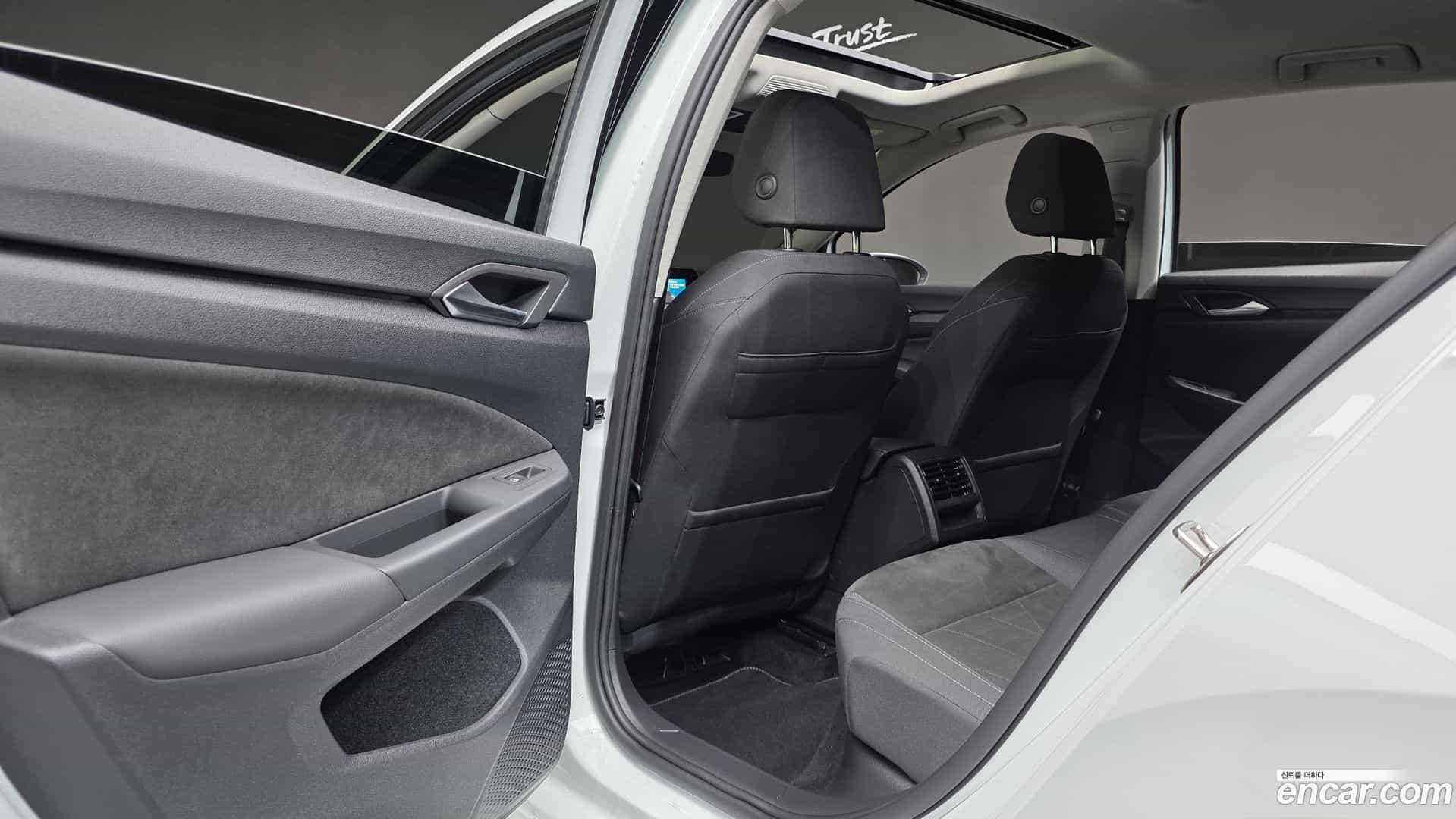 Golf Volkswagen 2023.4-OPTION-042