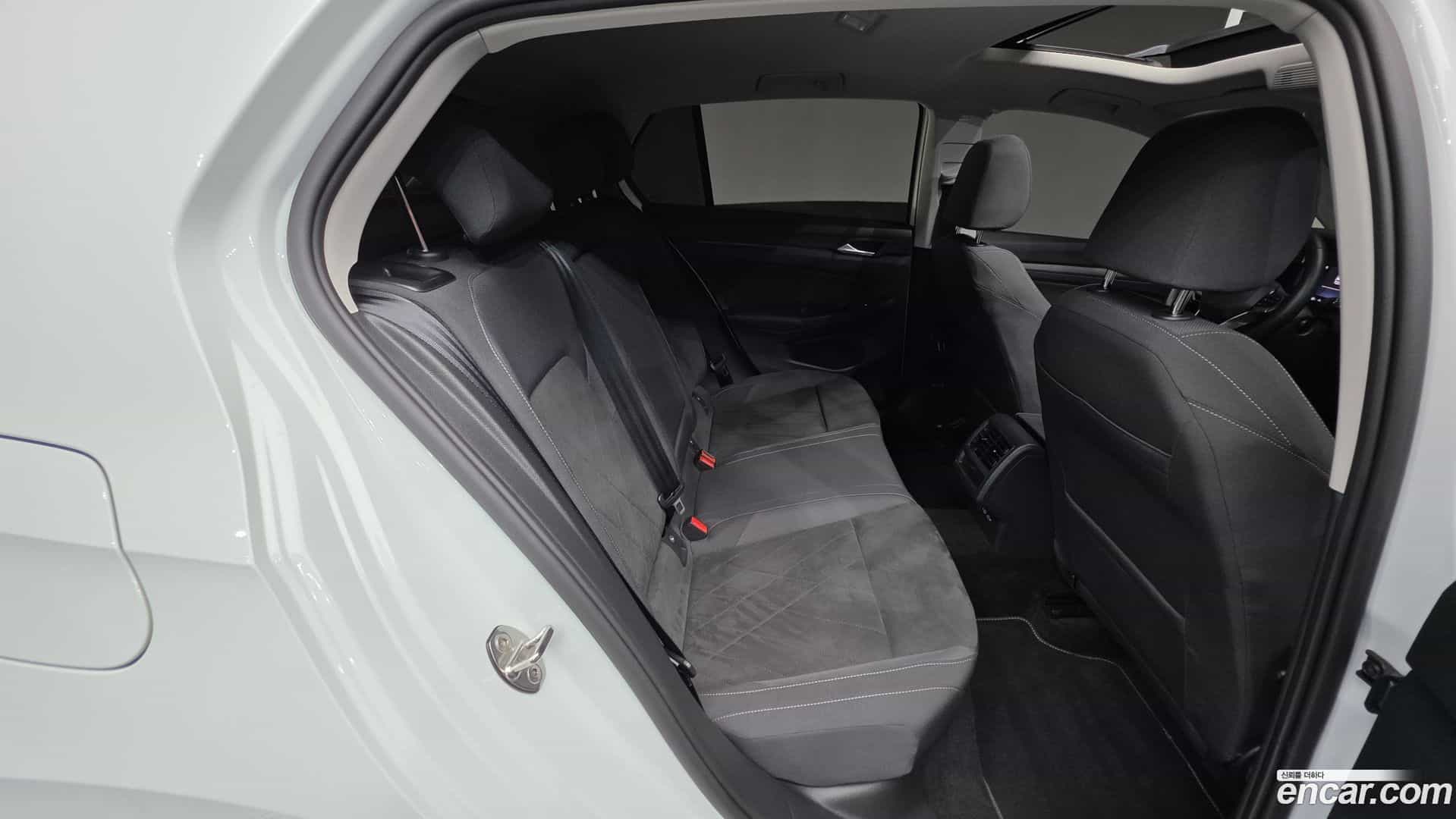 Golf Volkswagen 2023.4-OPTION-044