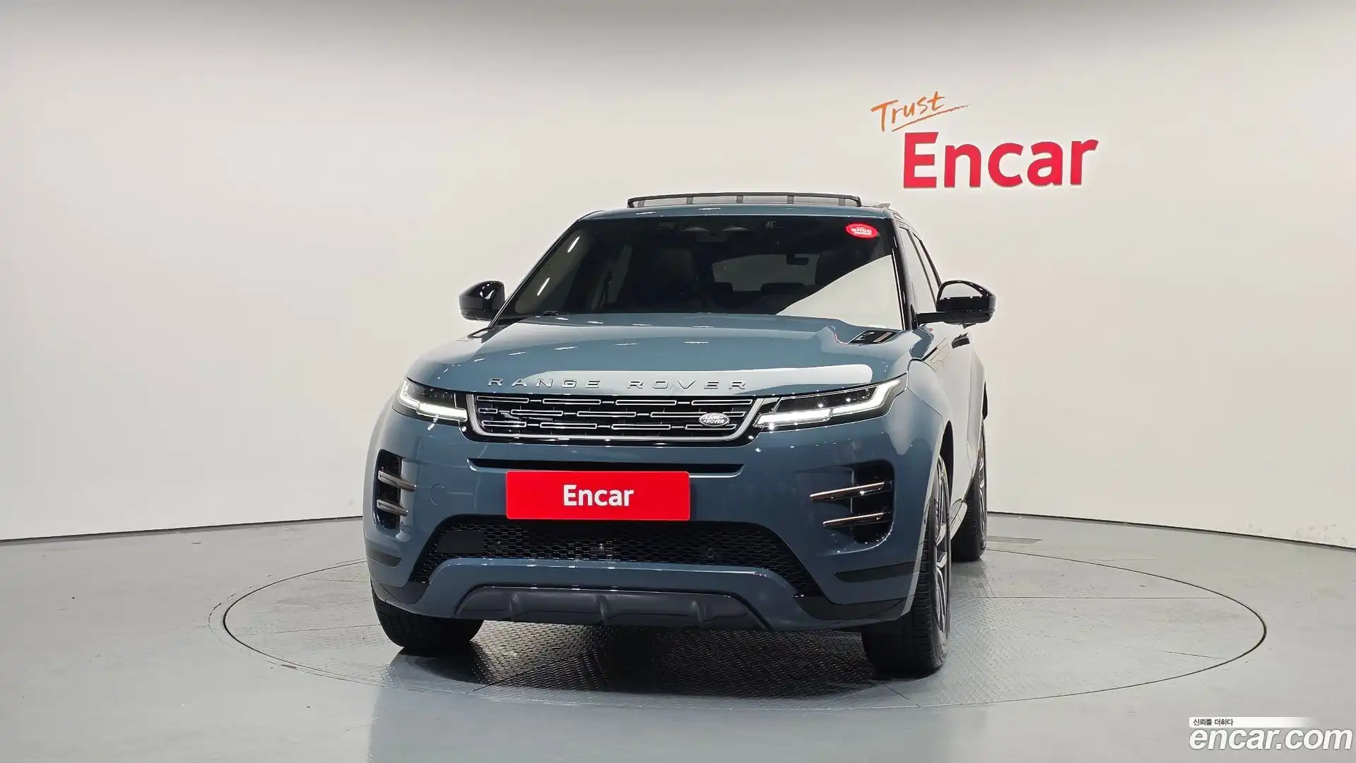 Range Rover Evoque Land Rover 2024.7-OUTER-003