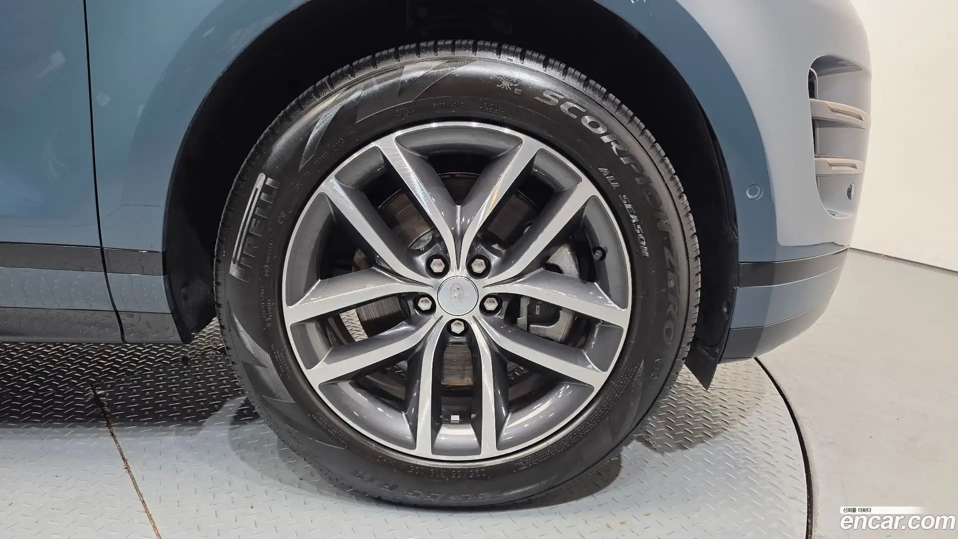 Range Rover Evoque Land Rover 2024.7-OUTER-005
