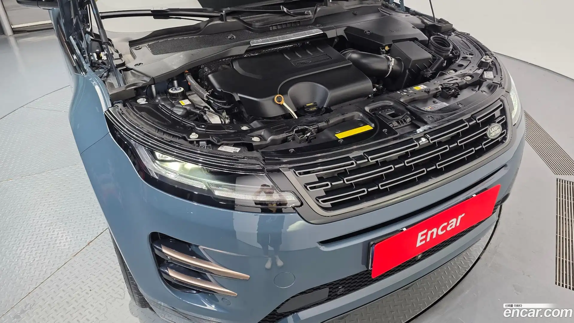 Range Rover Evoque Land Rover 2024.7-OUTER-006