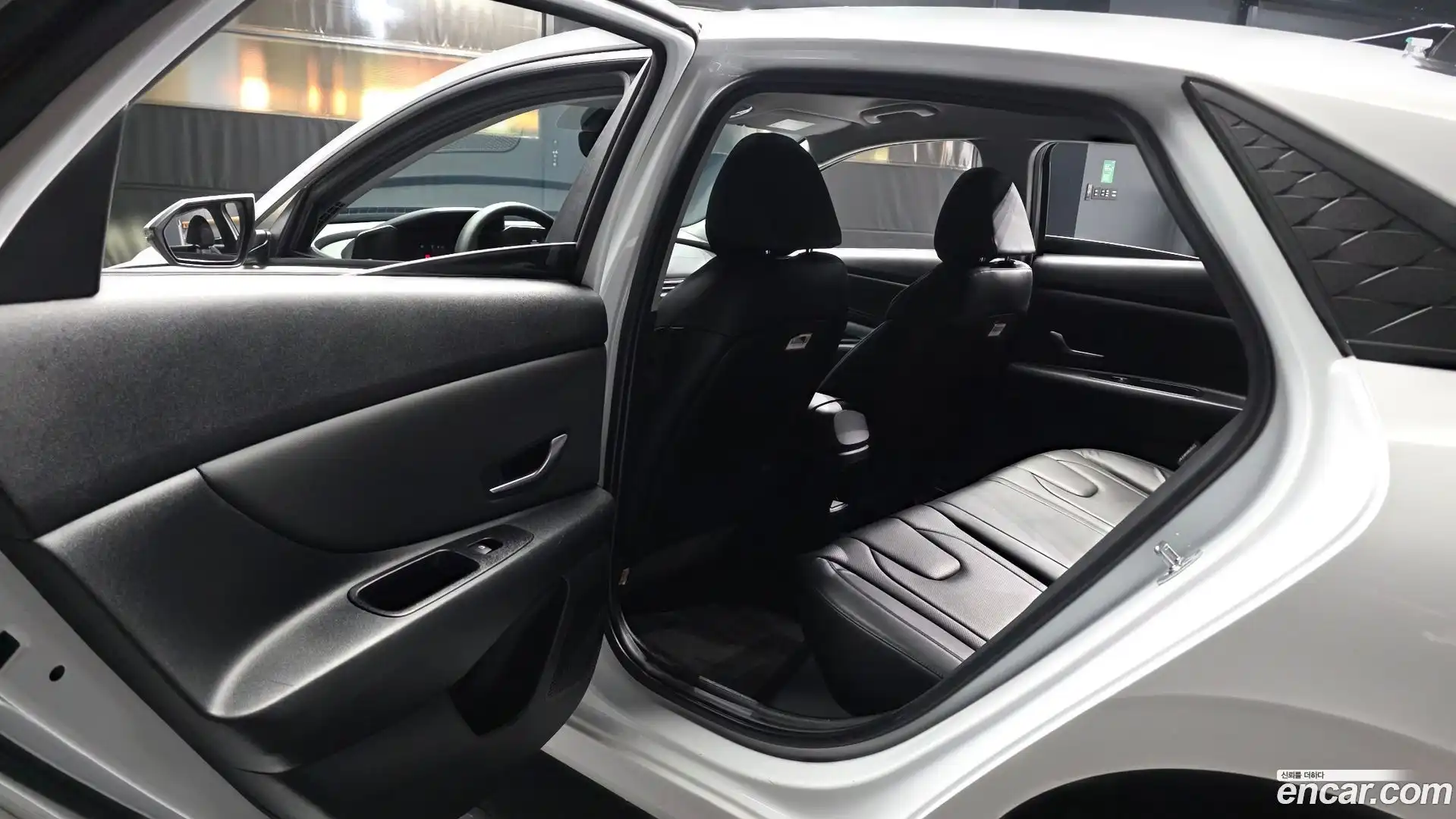 AVANTE Hyundai 2023.5-INNER-036