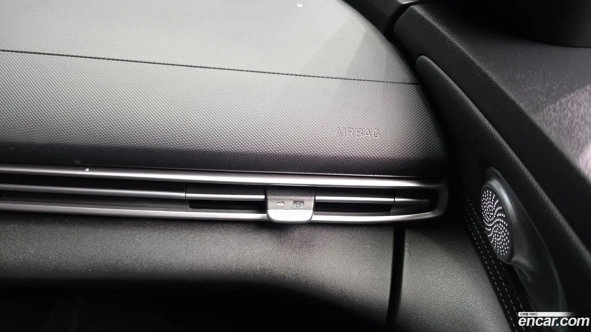 AVANTE Hyundai 2023.5-OPTION-046