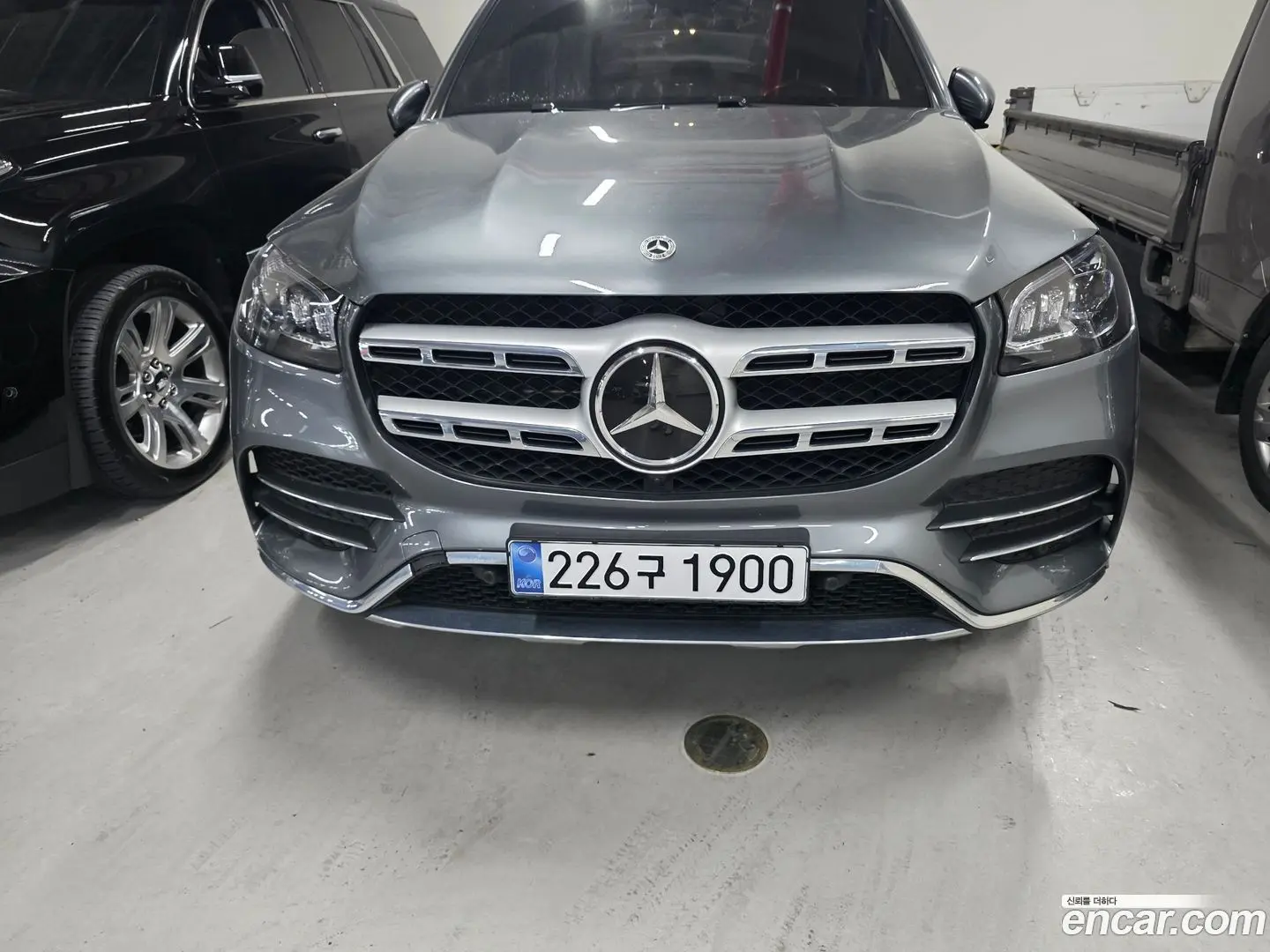 Main__Slider__Photo:GLS-Class Mercedes-Benz 2022.5-0