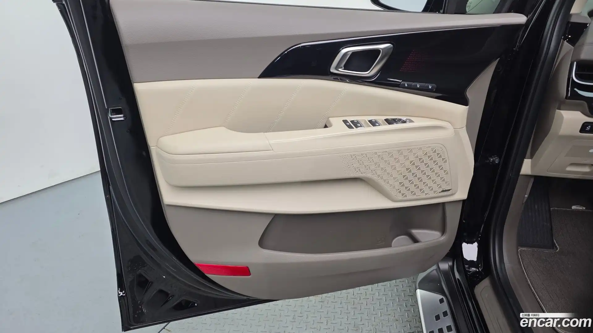 Canival Kia 2025.8-INNER-035
