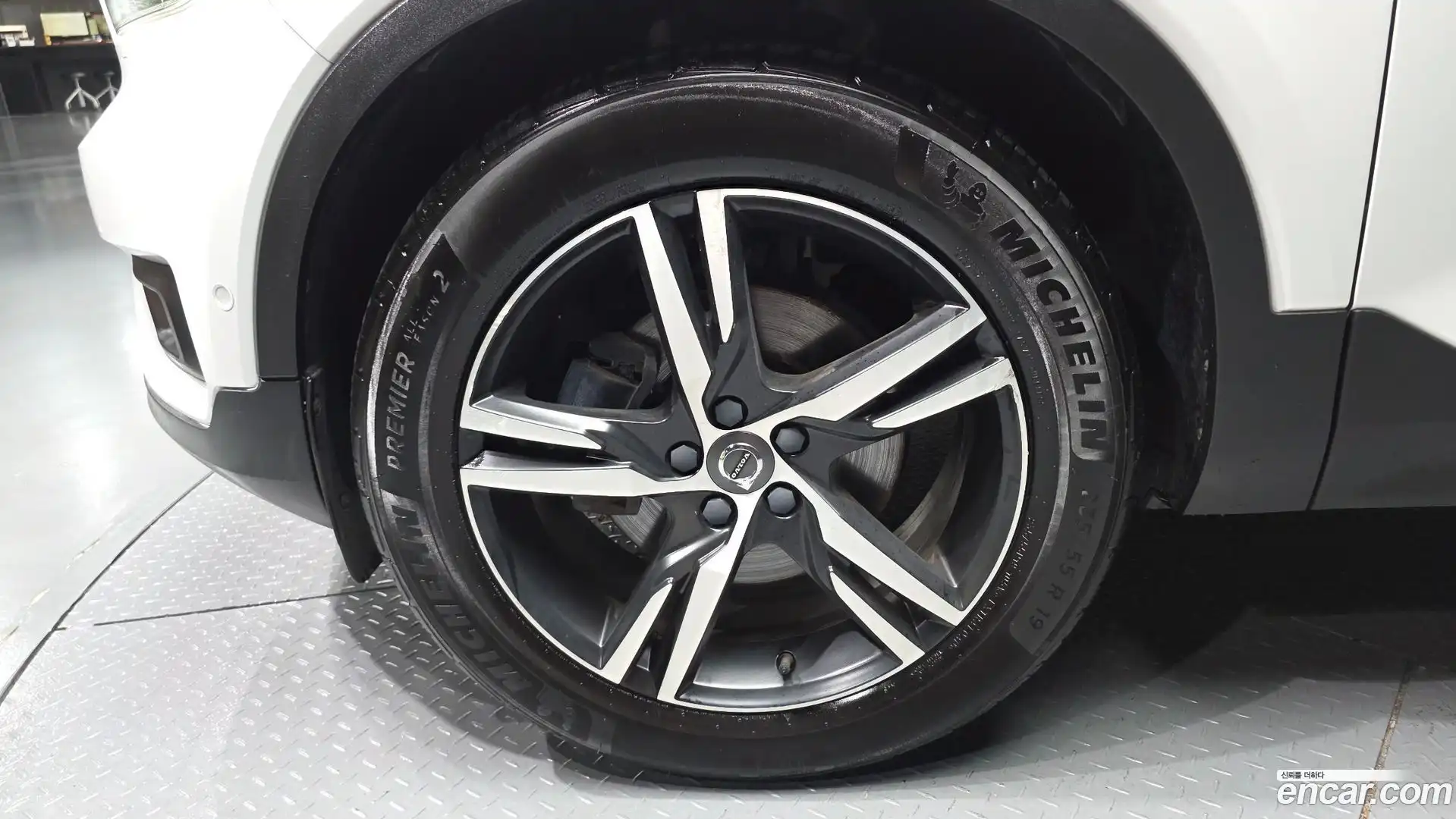 XC40 Volvo 2019.4-OUTER-005