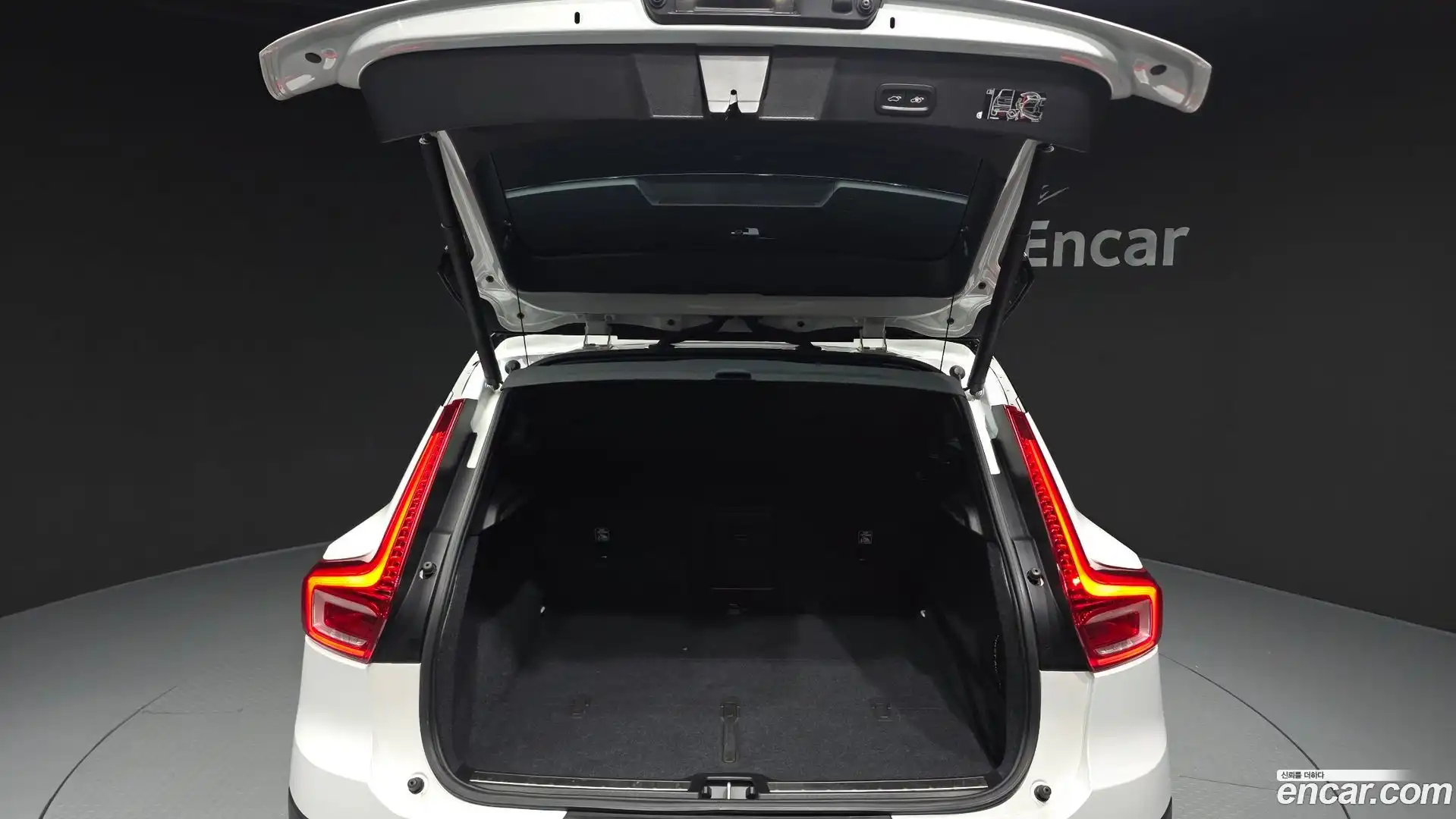 XC40 Volvo 2019.4-OPTION-048