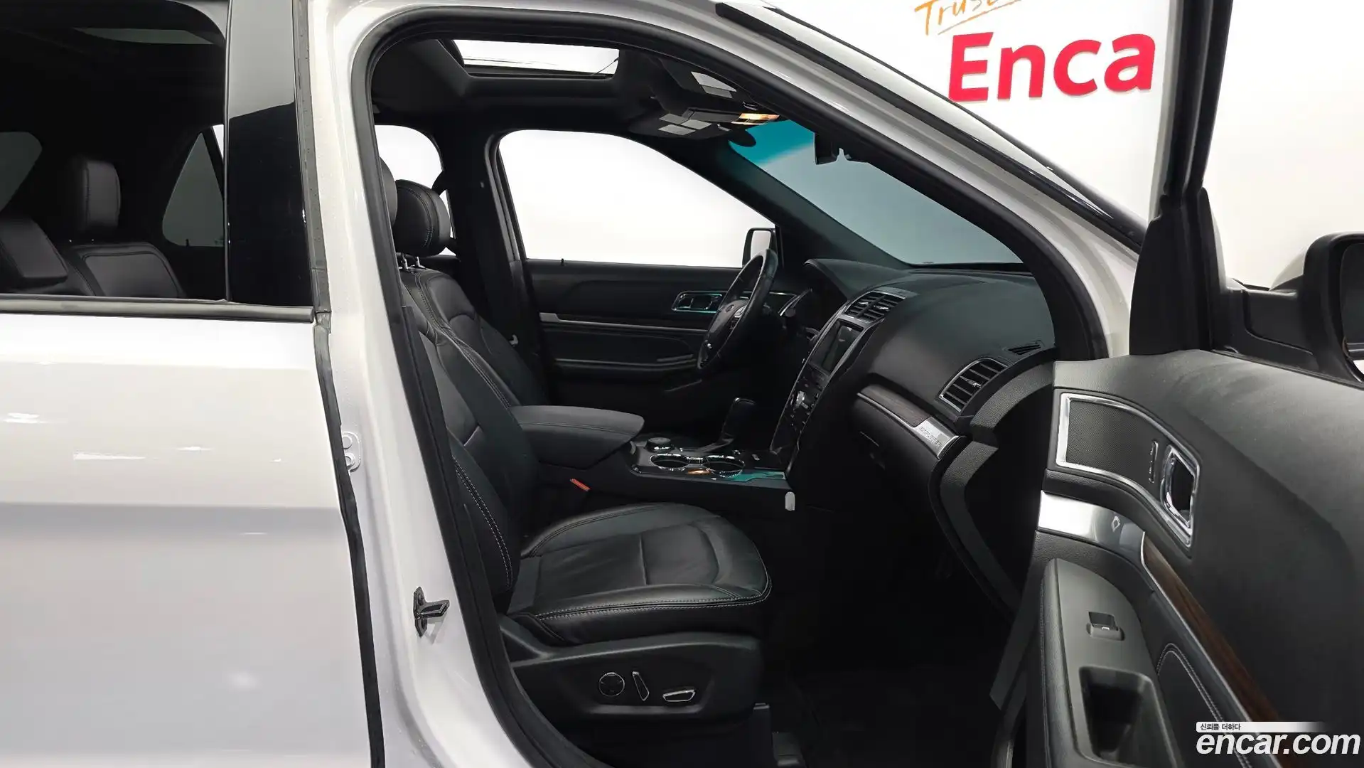 Explorer Ford 2017.6-OPTION-016