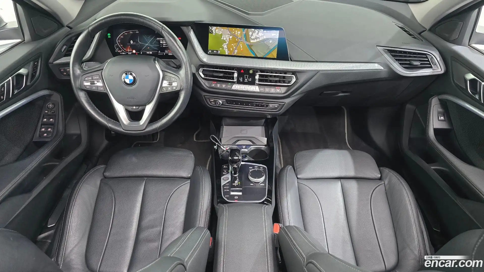 1-Series BMW 2022.5-INNER-007
