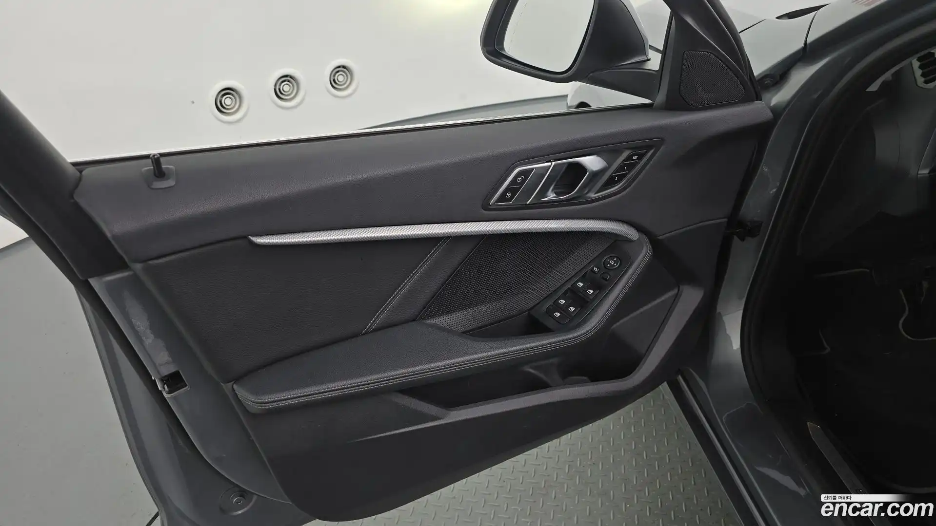 1-Series BMW 2022.5-INNER-034