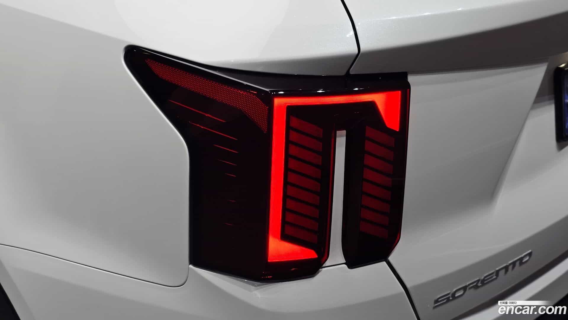 Sorento Kia 2024.0-OUTER-033