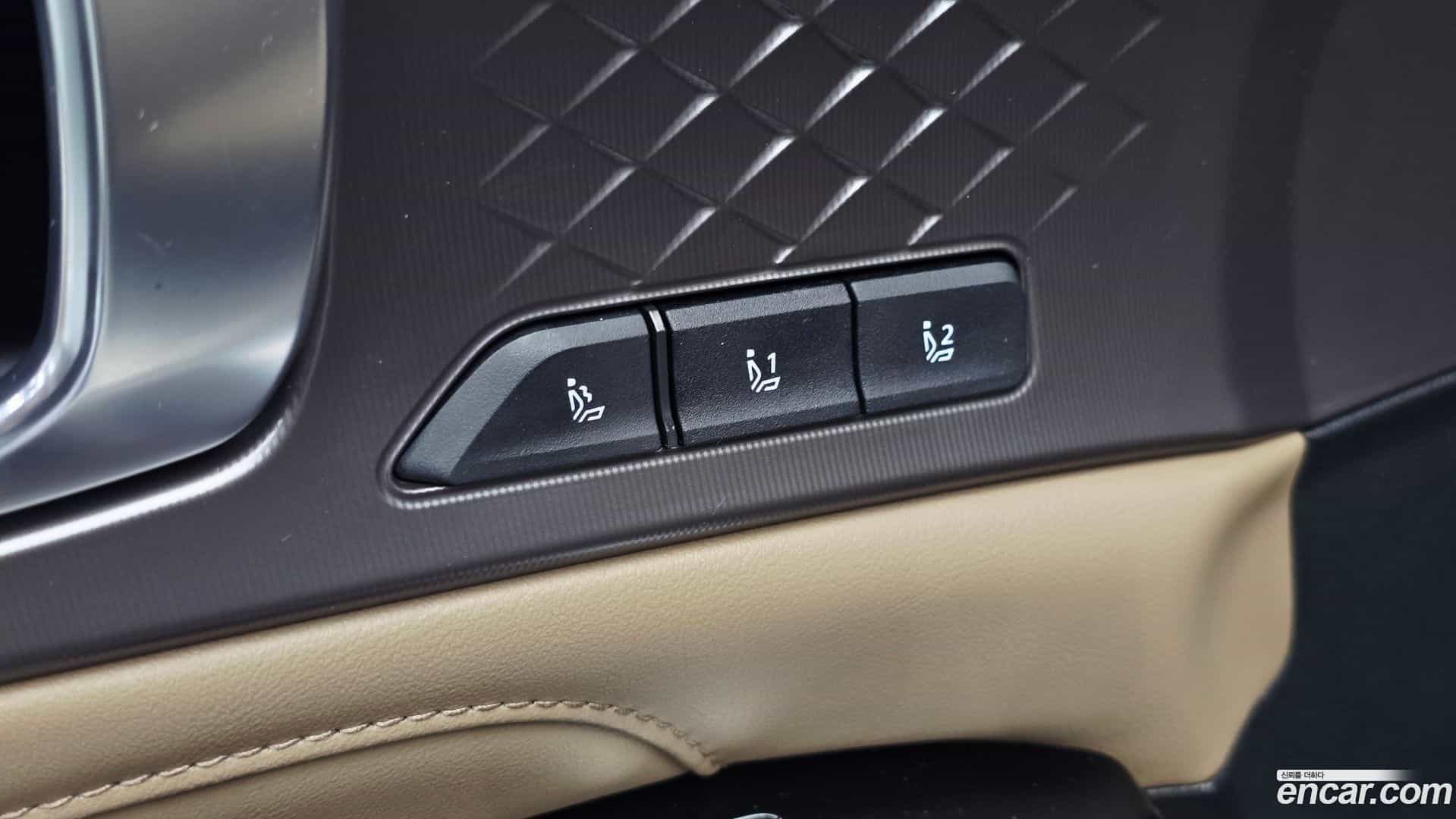 Sorento Kia 2024.0-OPTION-042
