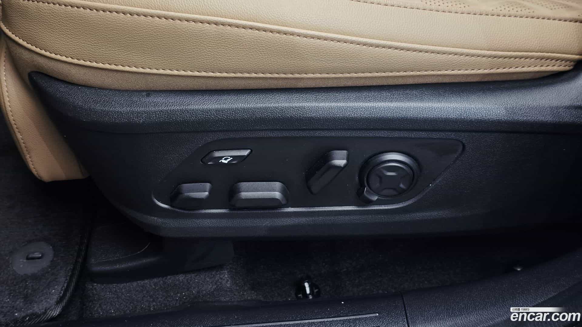 Sorento Kia 2024.0-OPTION-048